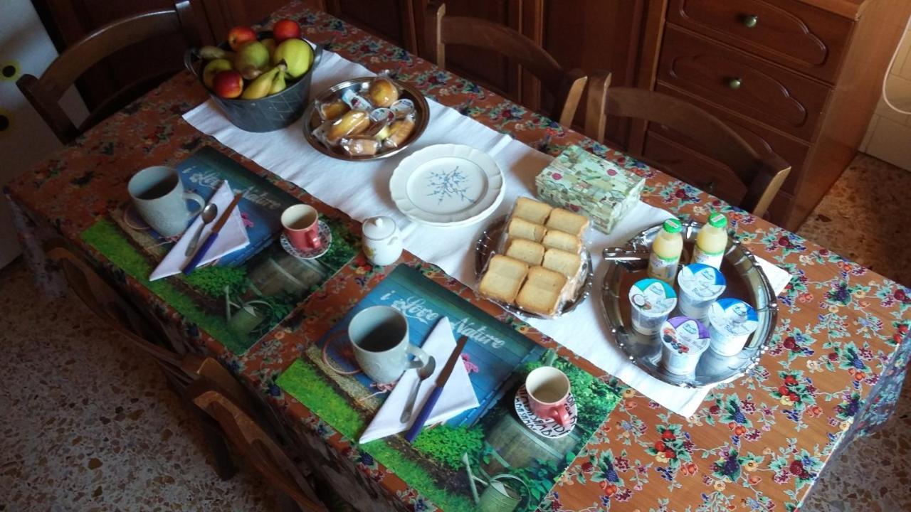B&B Maria Montis Assemini Bagian luar foto