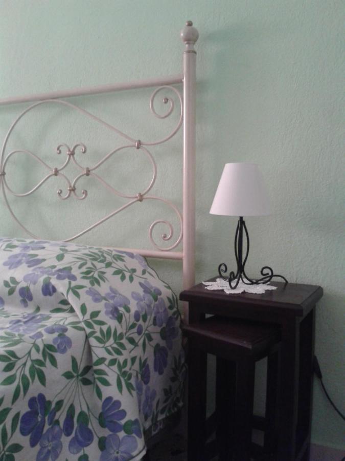 B&B Maria Montis Assemini Bagian luar foto